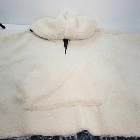 Free People Miss You Hooded Faux Fur Winter Poncho Oversized Batwing Sleeves - Picture 10 of 12